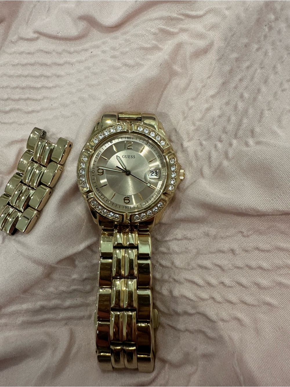 Guess Watch - Picture 2 of 8
